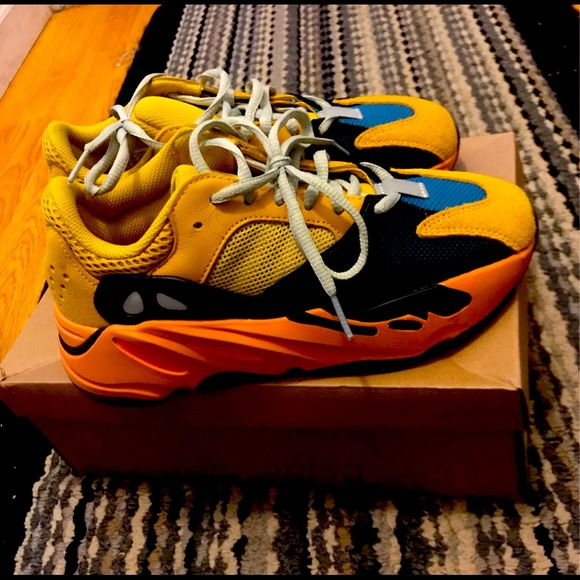 YEEZY BOOST 700 YELLOW SUN